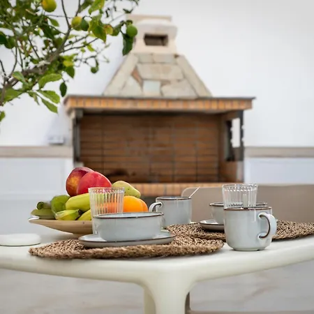 Short Lemon Tree * Naxos City