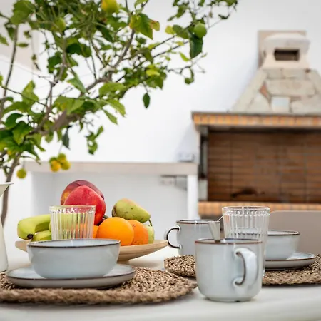 Short Lemon Tree * Naxos City