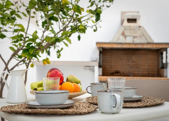 Short Lemon Tree * Naxos City