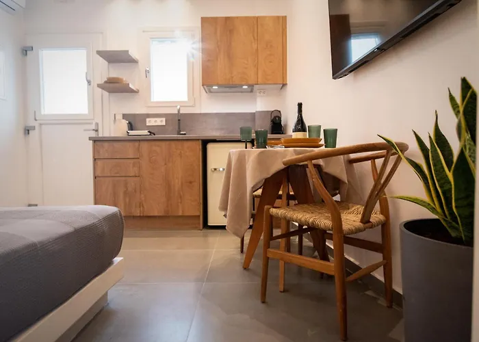 Апартаменты Short Lemon Tree Naxos City